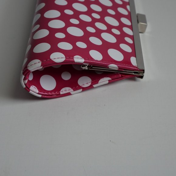 Neiman Marcus Polka Dot Clutch with Shoulder Chain - Picture 4 of 8